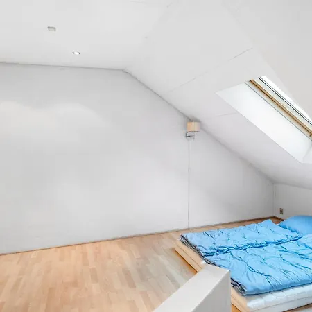 Casa vacanze Large With Pool And In The Middle Of Town, Close To The North Sea *