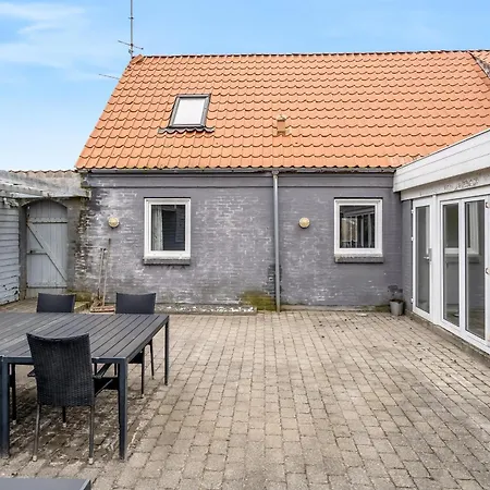 Ferienhaus Large With Pool And In The Middle Of Town, Close To The North Sea, *