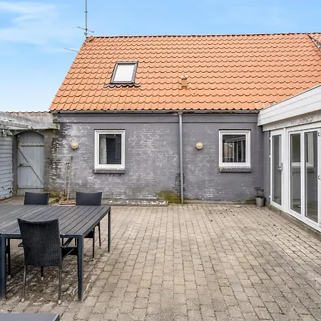 בית נופש Large With Pool And In The Middle Of Town, Close To The North Sea *