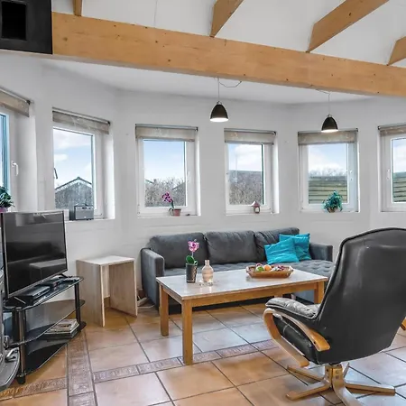 בית נופש Large With Pool And In The Middle Of Town, Close To The North Sea *