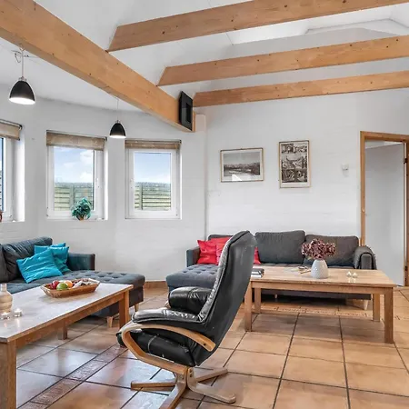 Holiday home Large With Pool And In The Middle Of Town, Close To The North Sea, *